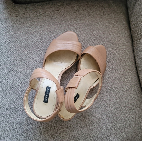 Cute Alex Marie Strappy Heels 7.5 Tan Leather - Picture 3 of 3